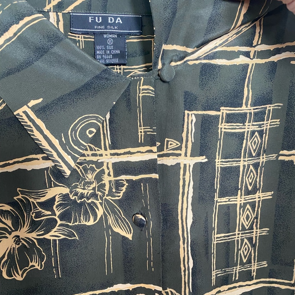 Silk button up - Picture 5 of 8